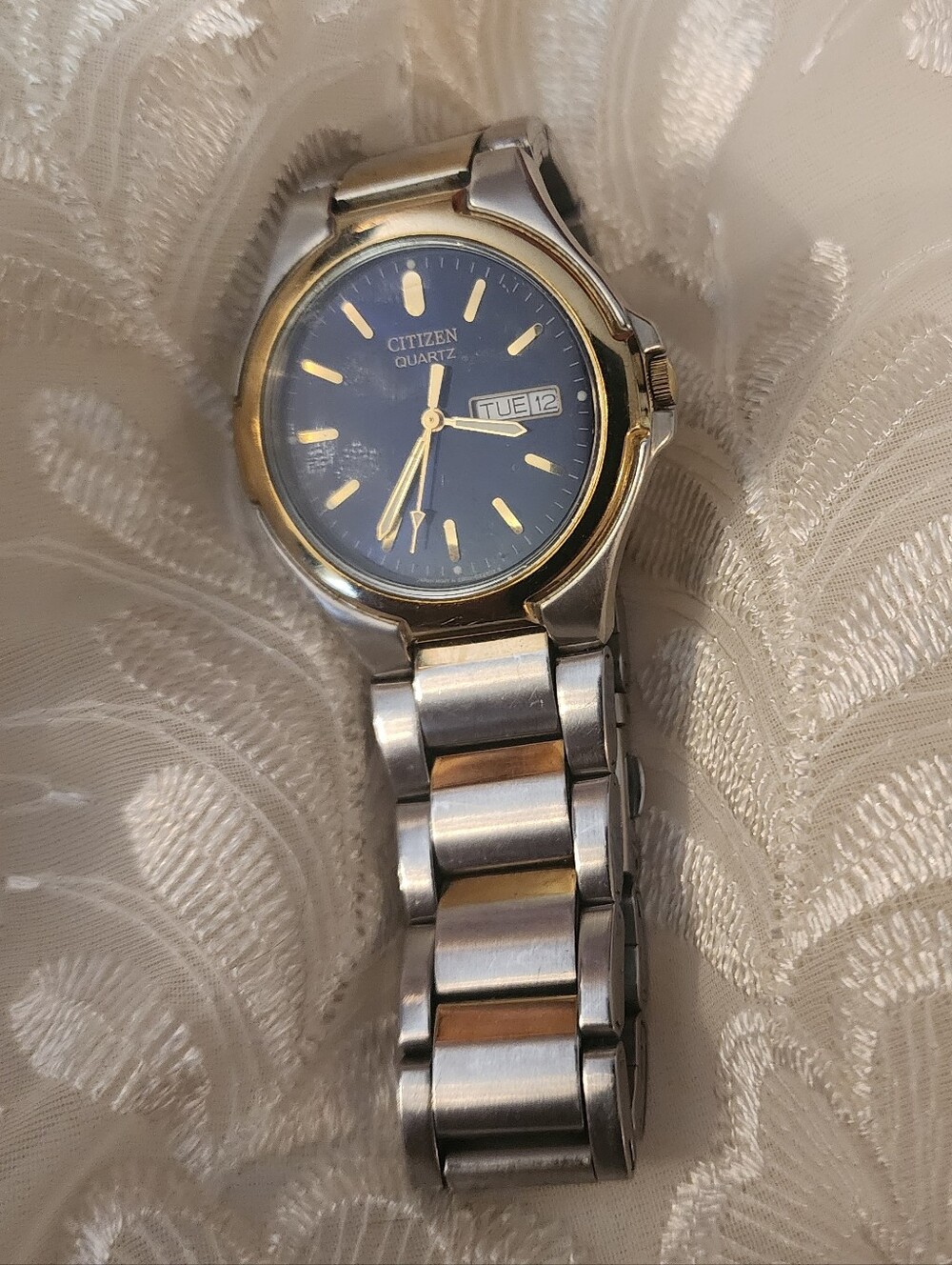 Vintage CITIZEN Watch 2500, Blue Date/Day Dial, Two-Tone, 1972
